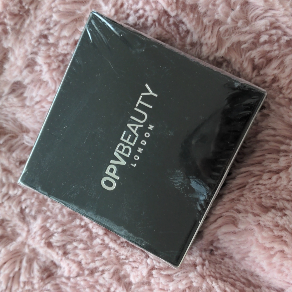 NIB OPV Beauty London Setting Powder - Translucent - Picture 3 of 4